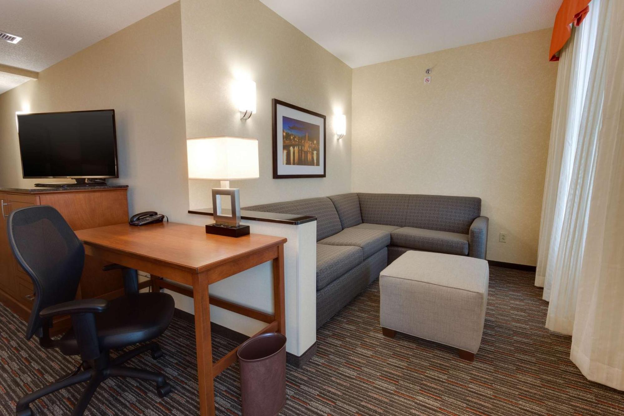 Drury Inn & Suites Fort Myers Airport Fgcu Exteriör bild